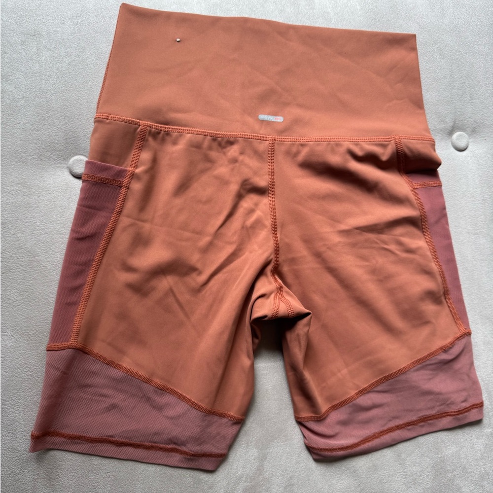 Aerie Athletic Bike Spandex Shorts w Pockets - Picture 7 of 9
